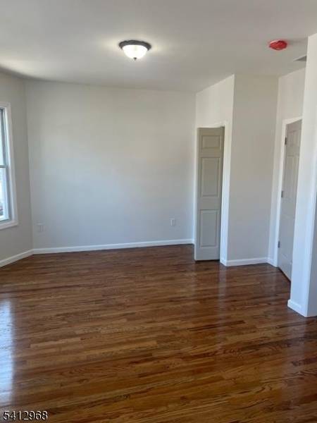 54 Beverly St, Newark City, NJ 07108