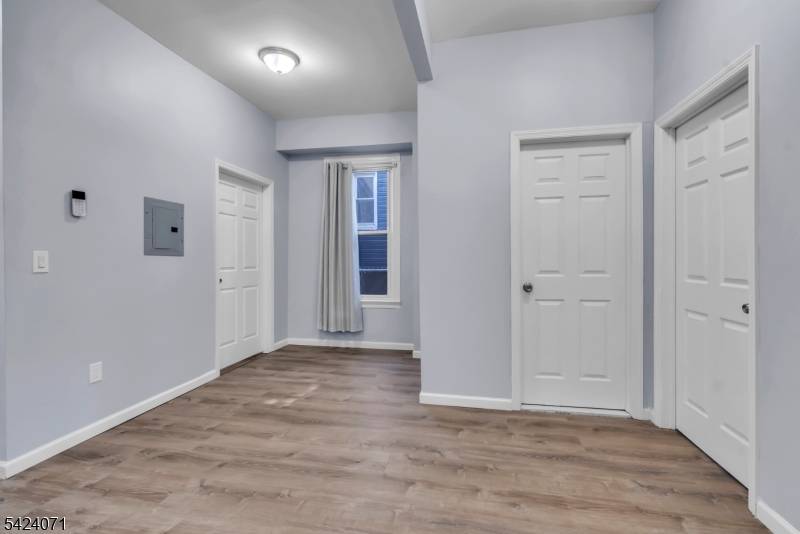 162 S Clinton St, East Orange City, NJ 07018