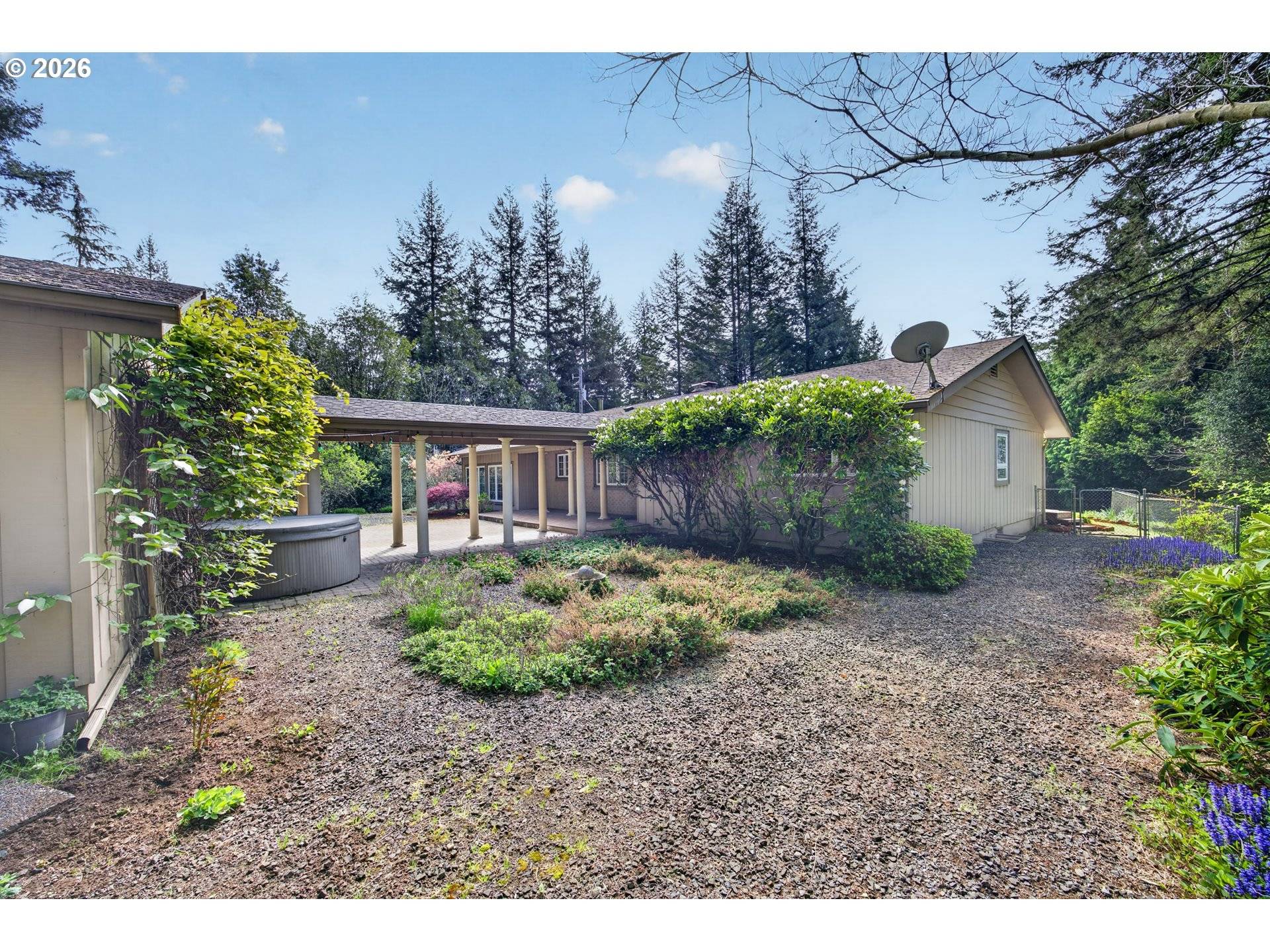 58492 GARDEN VALLEY RD, Coquille, OR 97423