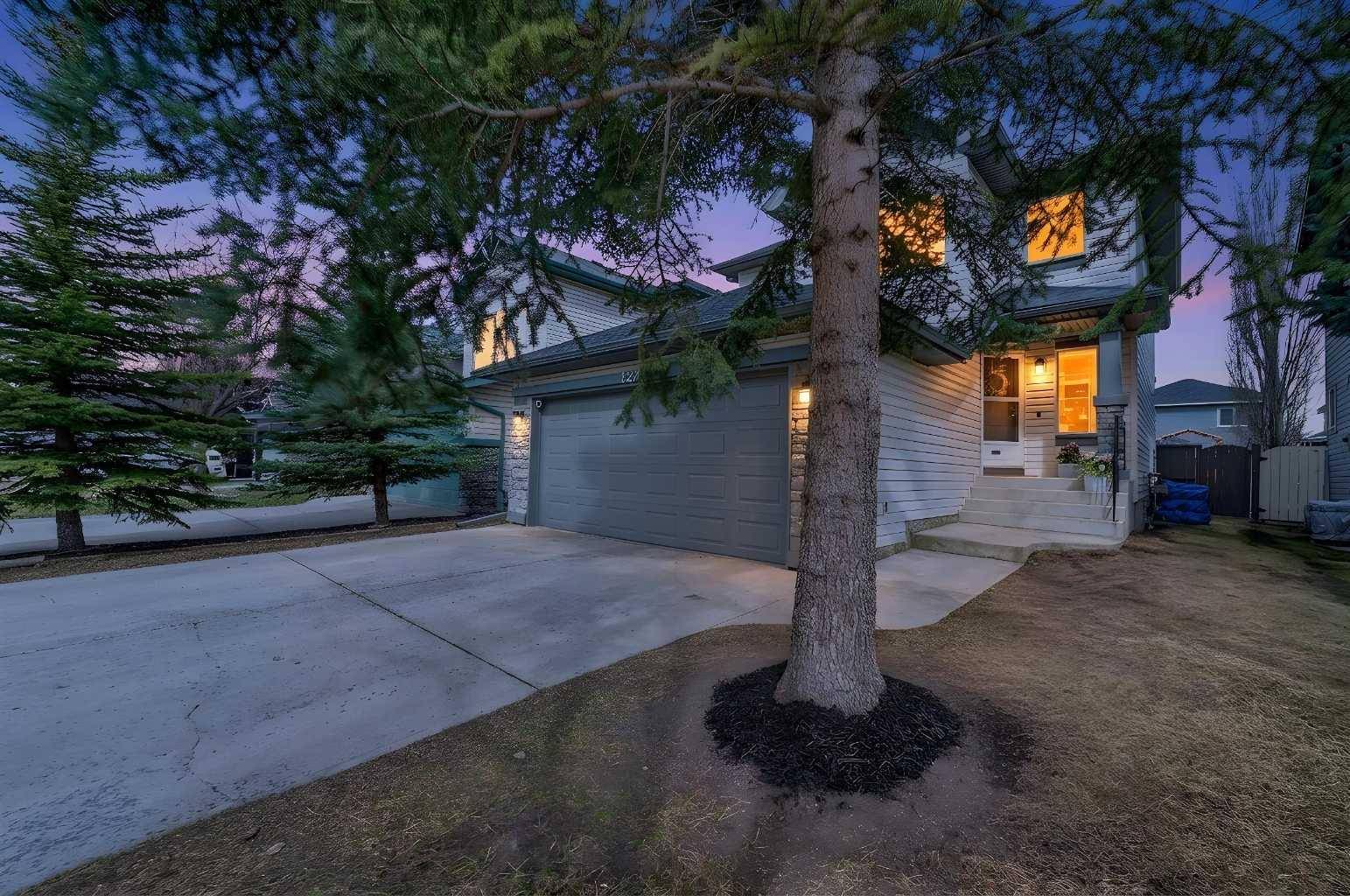 127 Chapalina CRES SE, Calgary, AB T2X 3R8