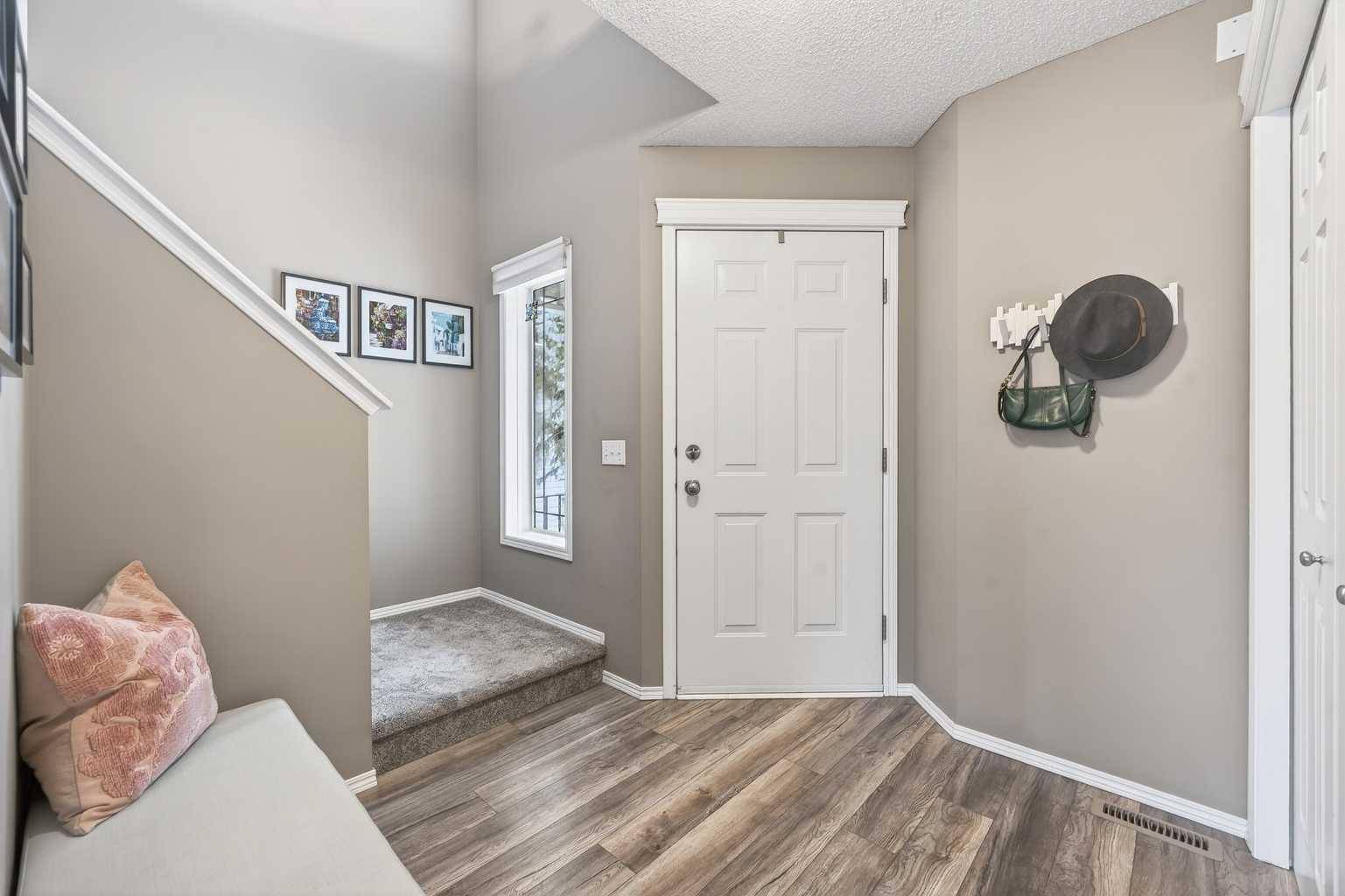 127 Chapalina CRES SE, Calgary, AB T2X 3R8