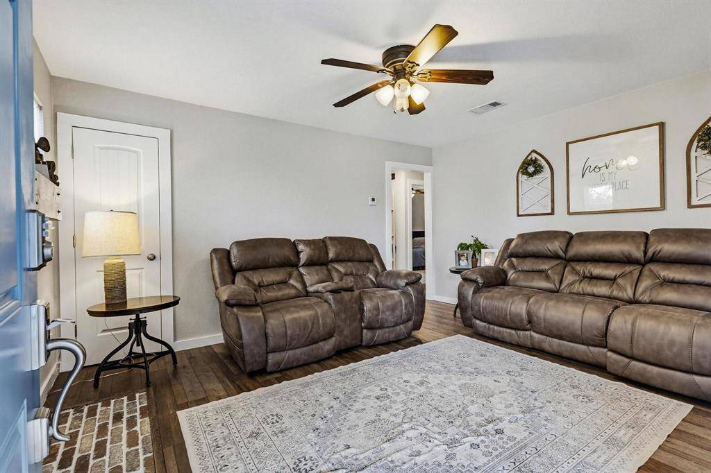 2550 Brandywine Drive, Farmers Branch, TX 75234