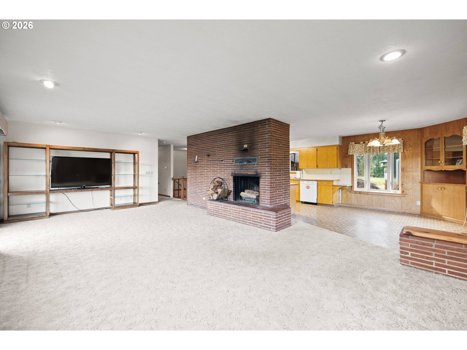 6884 S Hansen LN, Aurora, OR 97002