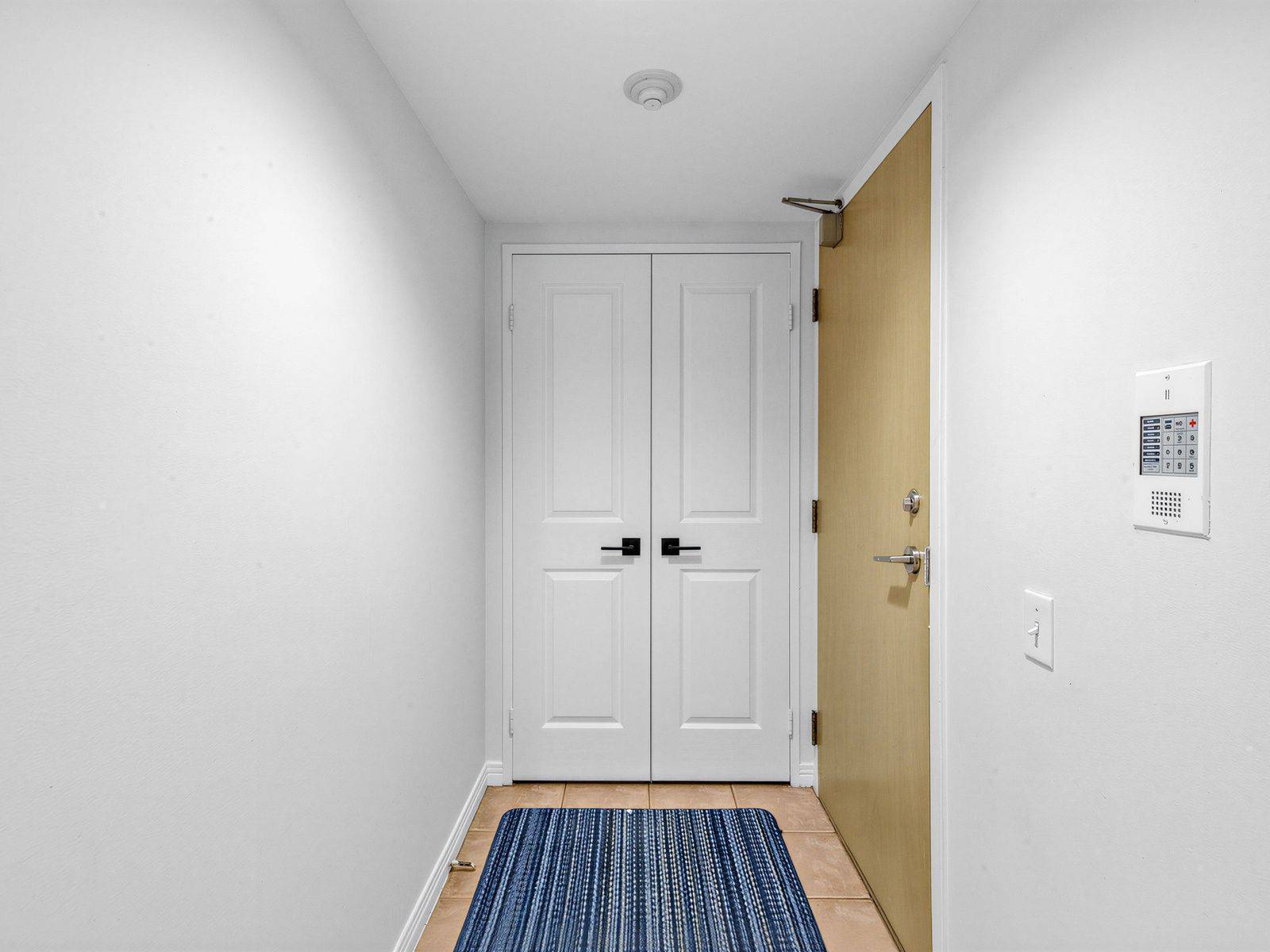 942 Yonge ST #224, Toronto C02, ON M4W 3S8