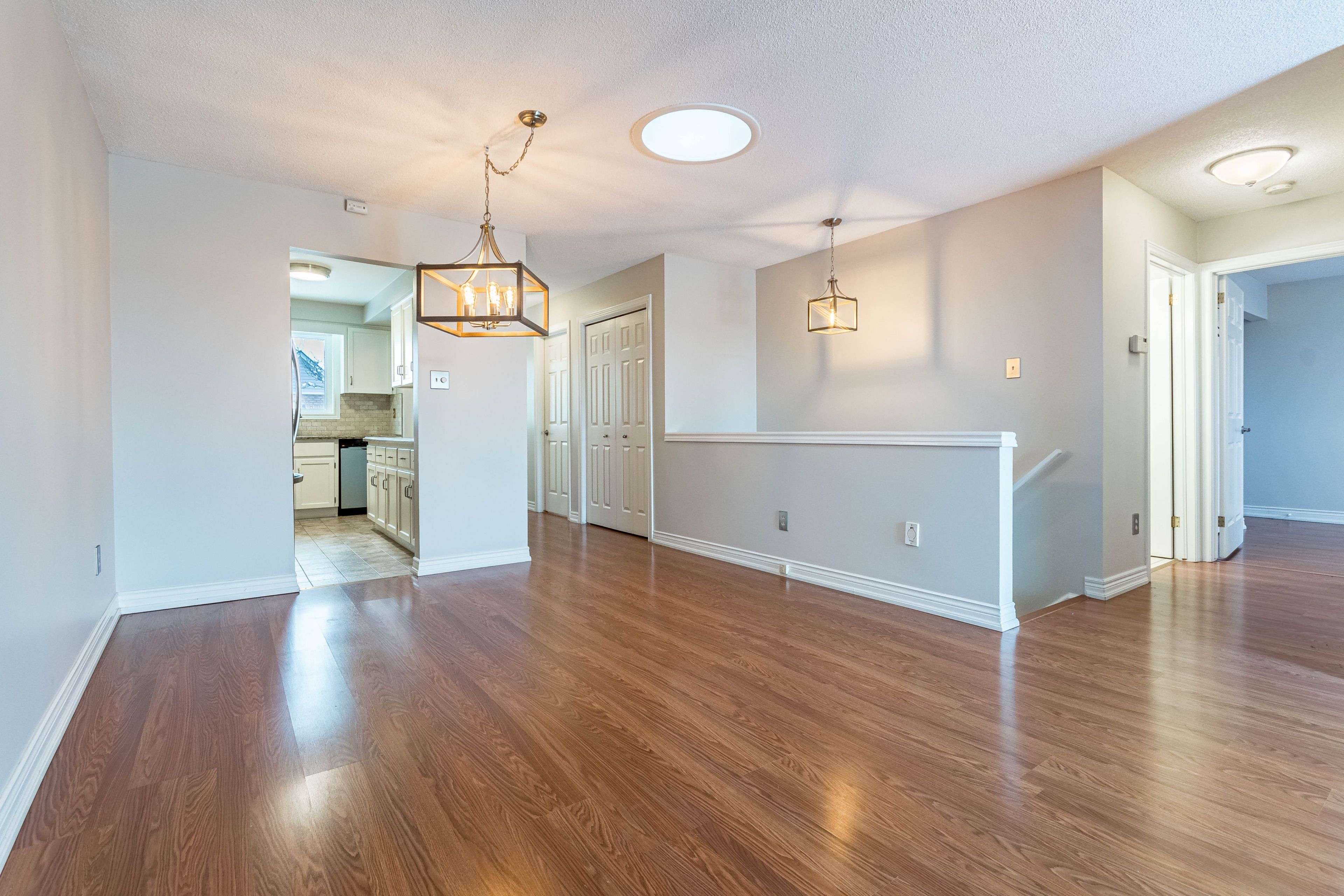 165 Main ST E #7, Grimsby, ON L3M 1P2