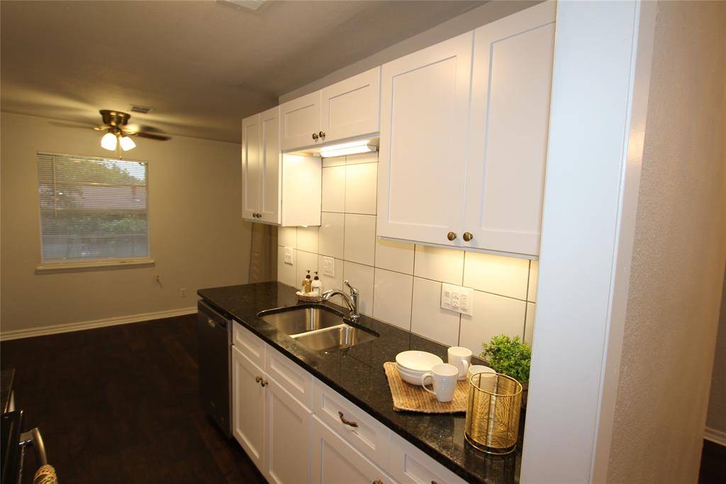 737 Holiday Drive, Sherman, TX 75090