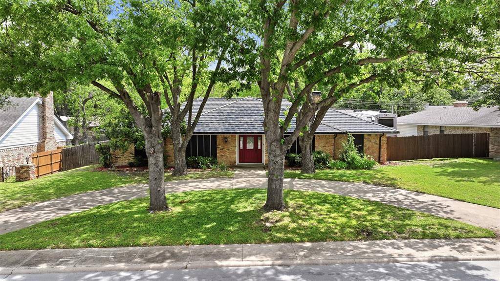 1814 N Carrier Parkway, Grand Prairie, TX 75050
