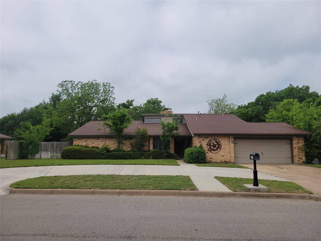 930 N Lydia Street, Stephenville, TX 76401