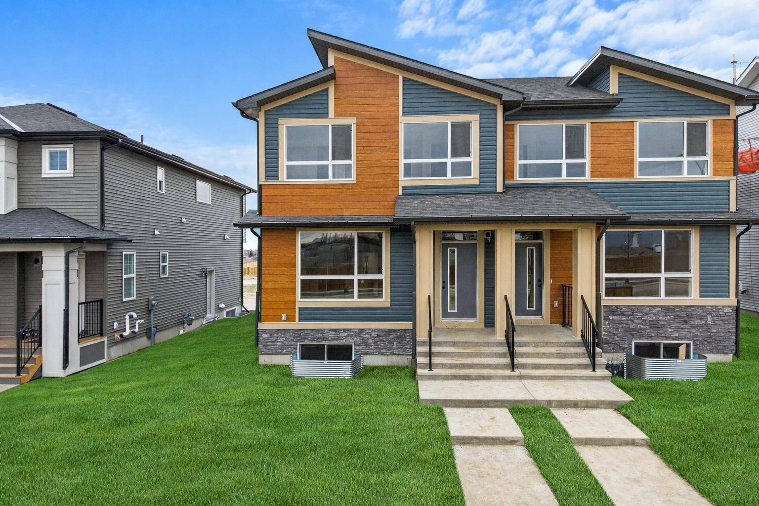 117 Bridgeport Gate, Chestermere, AB T1X 3E5