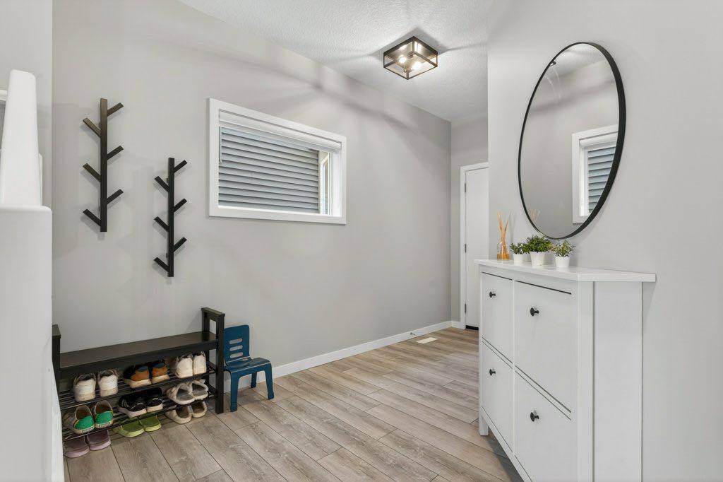 665 Creekmill CT SW, Airdrie, AB T4B 5J8