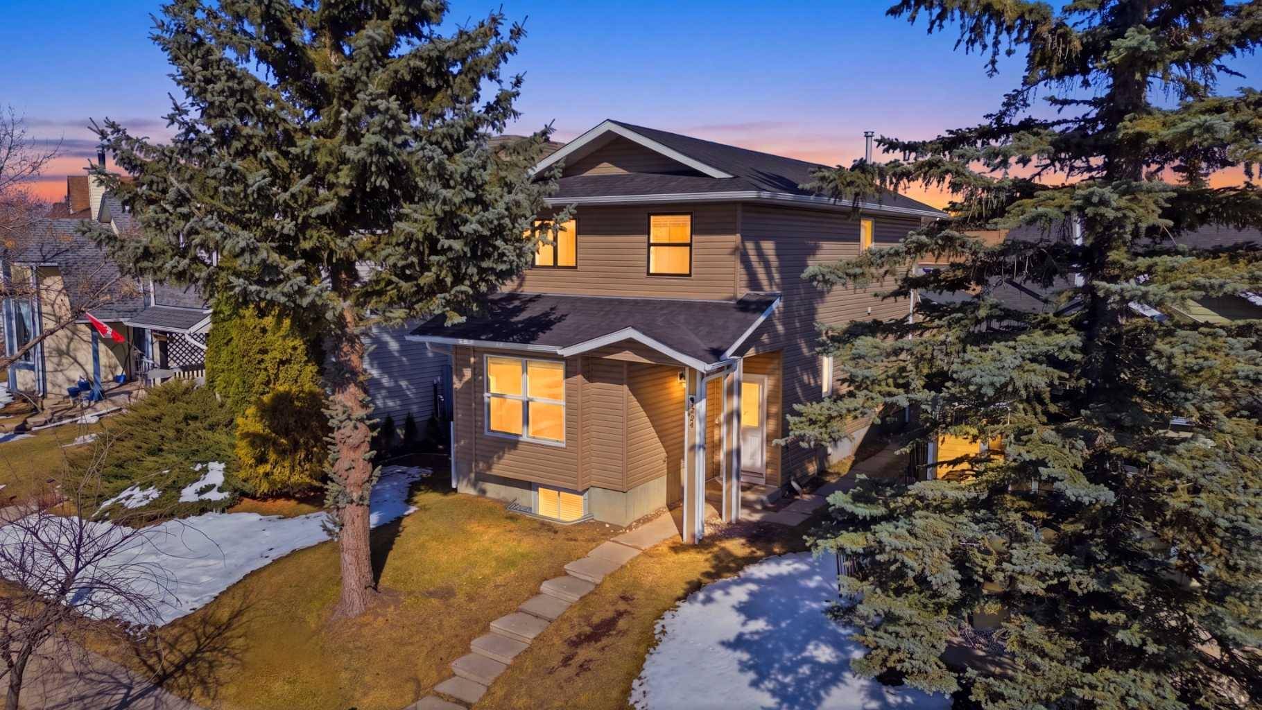 24 Martindale DR NE, Calgary, AB T3J2V6