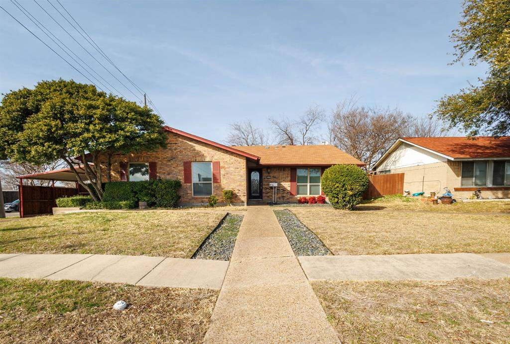 2101 Deerfield Drive, Carrollton, TX 75007