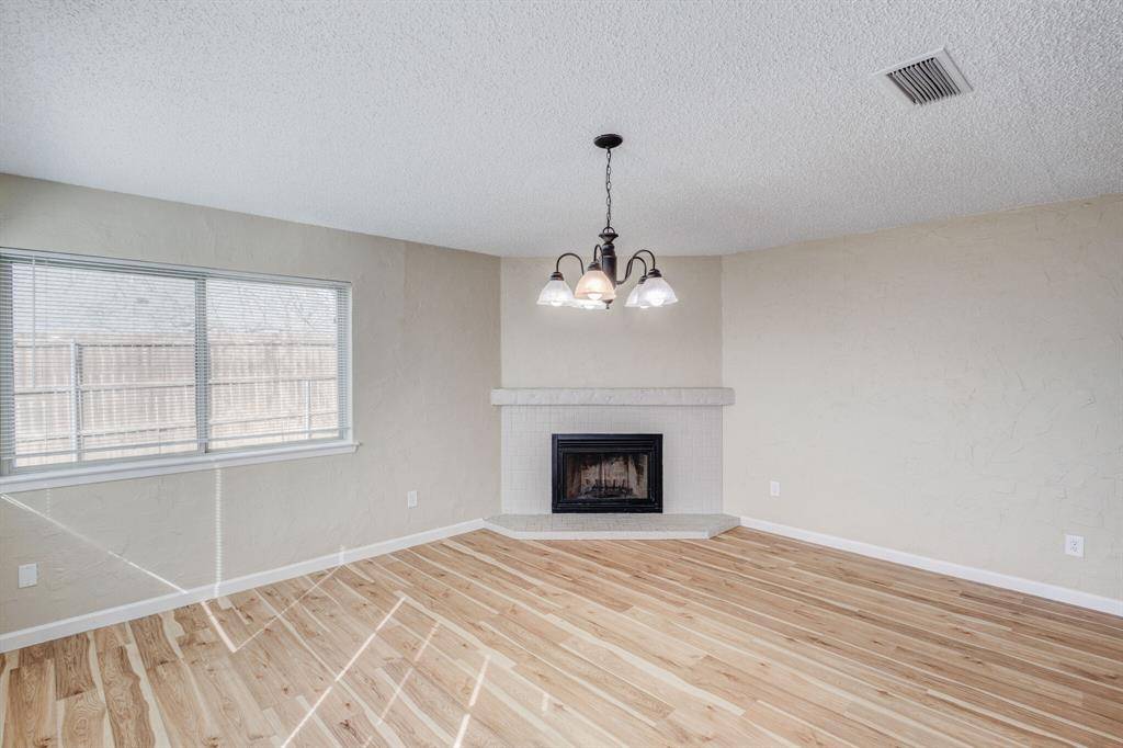 2101 Deerfield Drive, Carrollton, TX 75007