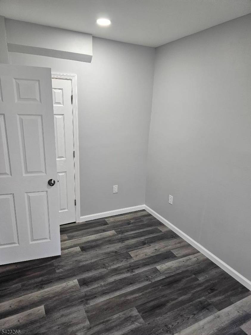 65 Hale St, New Brunswick City, NJ 08901