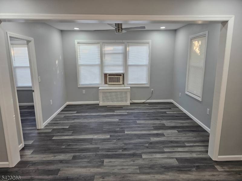 65 Hale St, New Brunswick City, NJ 08901