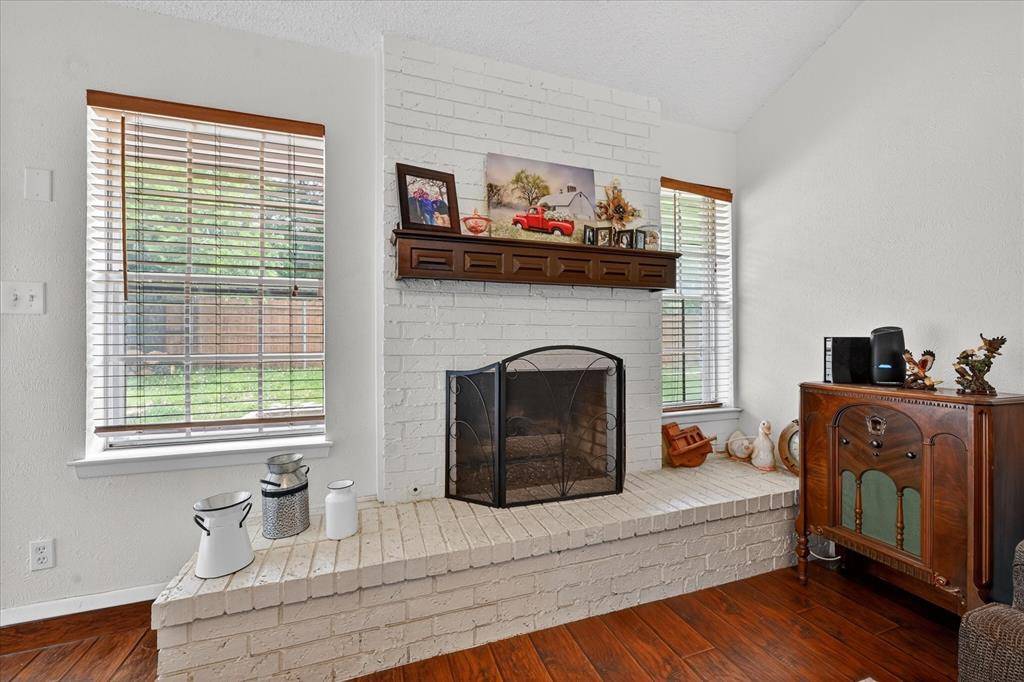 4711 Ridgeline Drive, Arlington, TX 76017