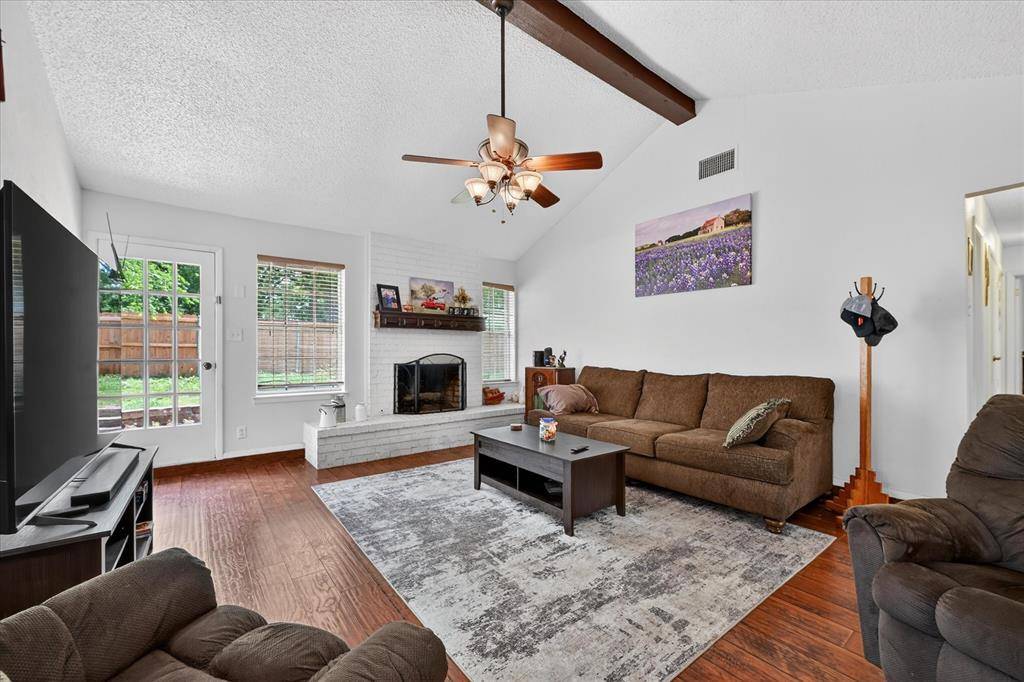 4711 Ridgeline Drive, Arlington, TX 76017