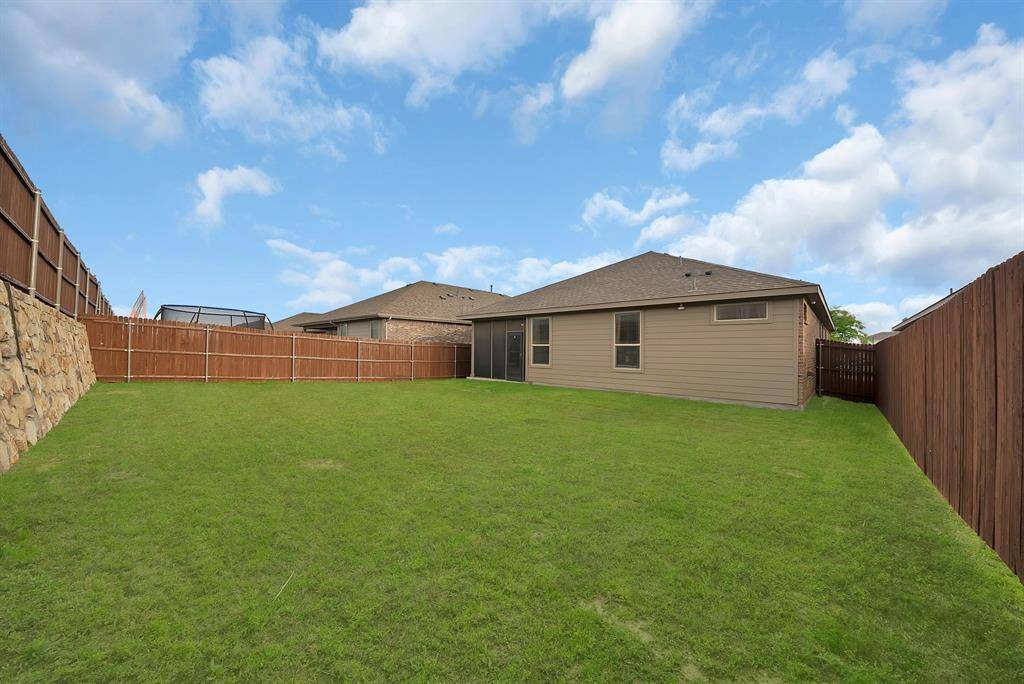 312 Frenchpark Drive, Fort Worth, TX 76052