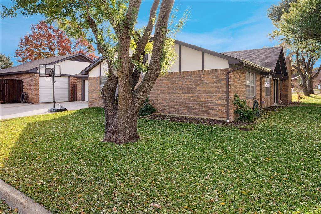 5352 Colorado Court, North Richland Hills, TX 76180