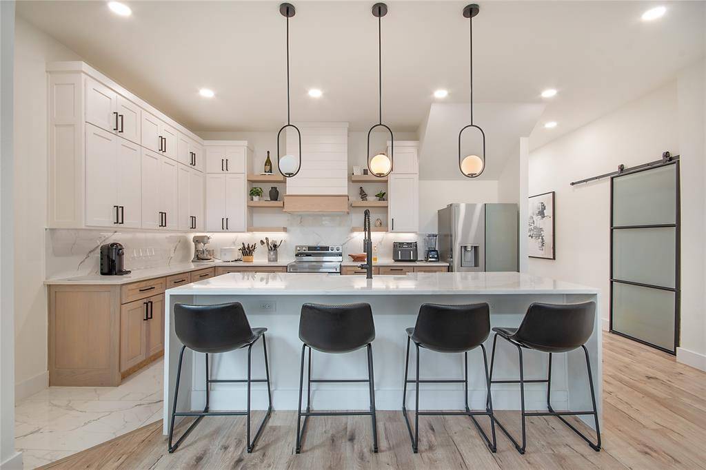 4648 Corregidor Street, Dallas, TX 75216