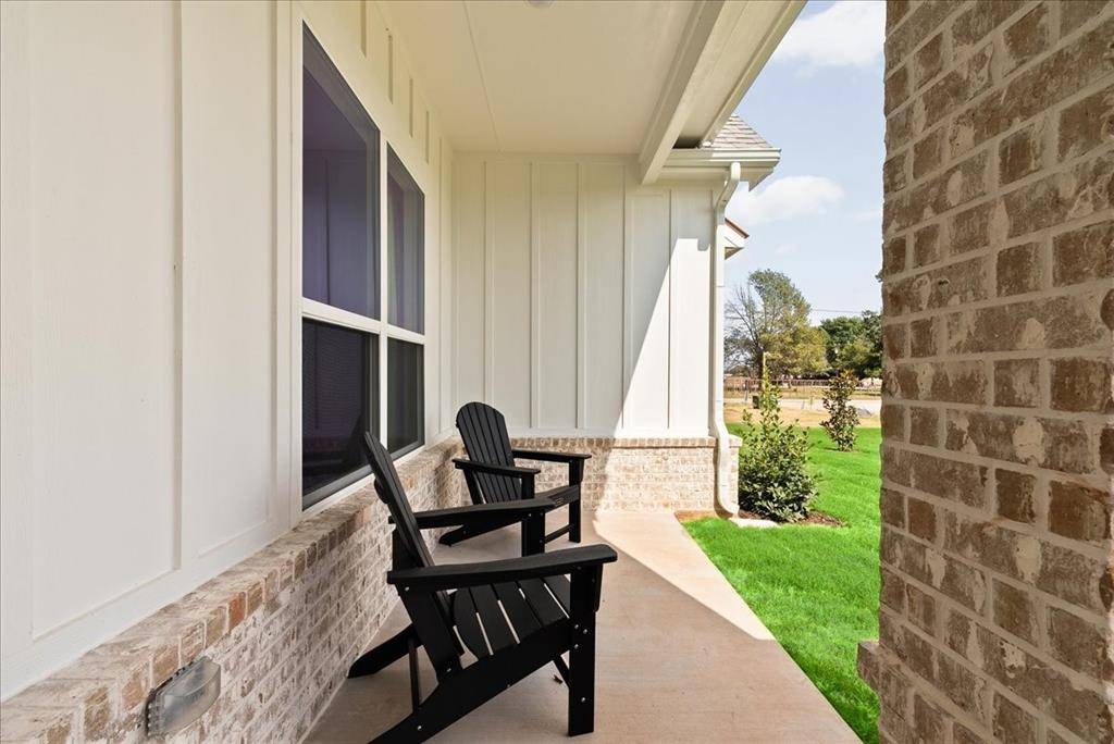 1000 Brock Heights Court, Brock, TX 76087