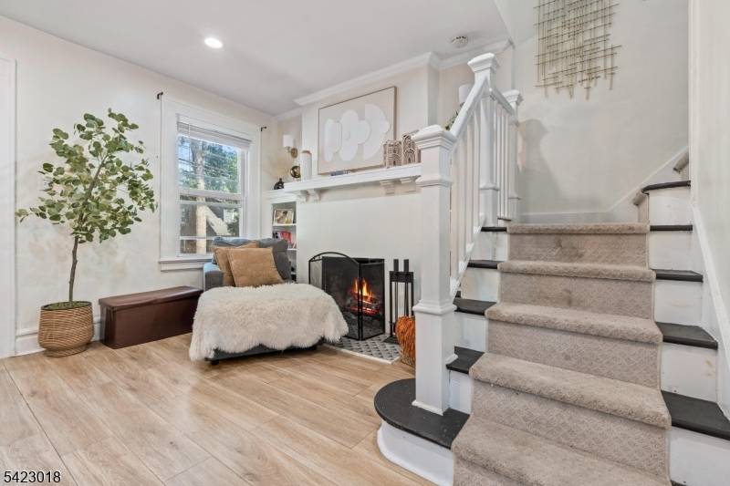 42 Richelieu Pl, Newark City, NJ 07106