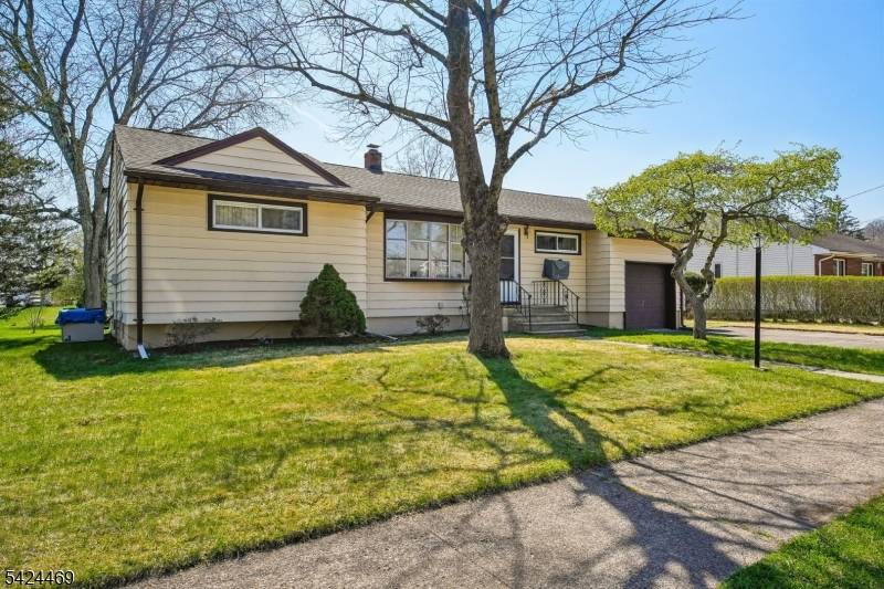 31 Michael Dr, Wayne Twp., NJ 07470