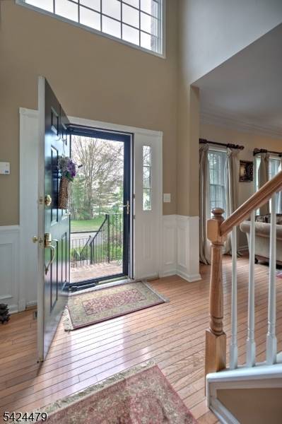 25 Sullivan Dr, Bernards Twp., NJ 07920