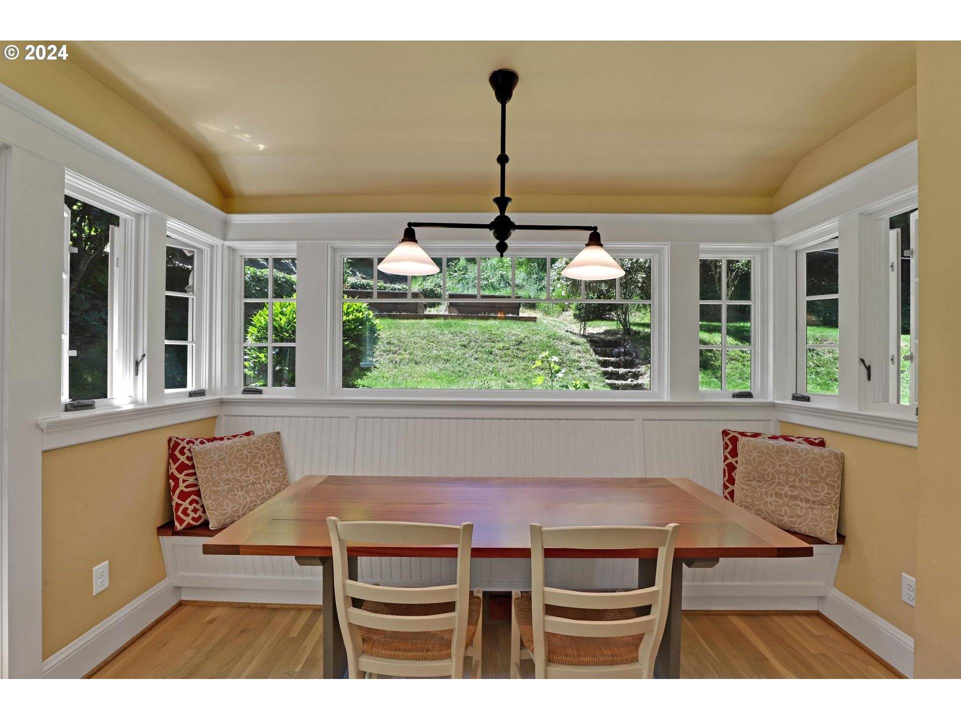 2514 NW Westover RD, Portland, OR 97210