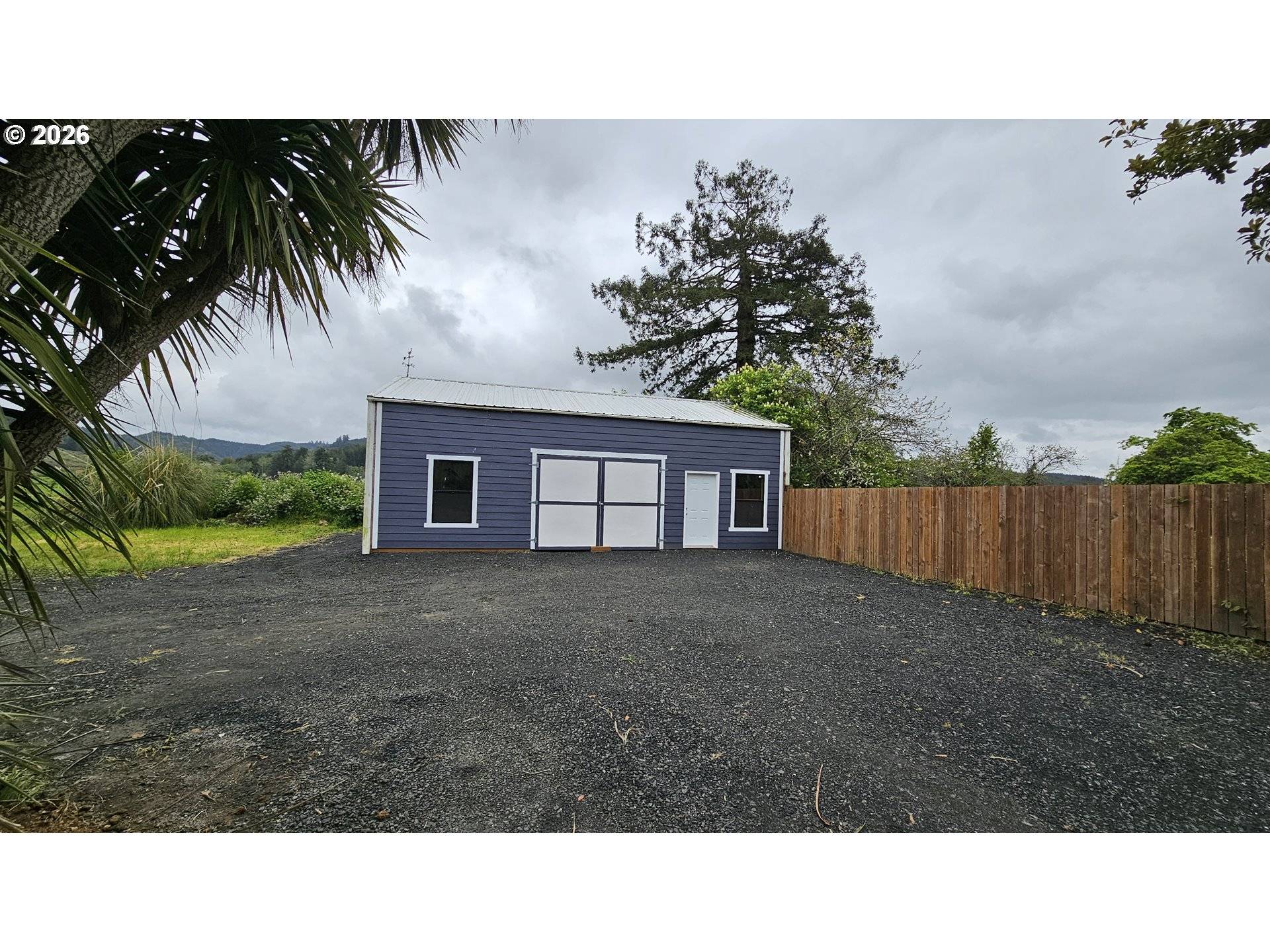 64181 WATSONVILLE RD, Coos Bay, OR 97420