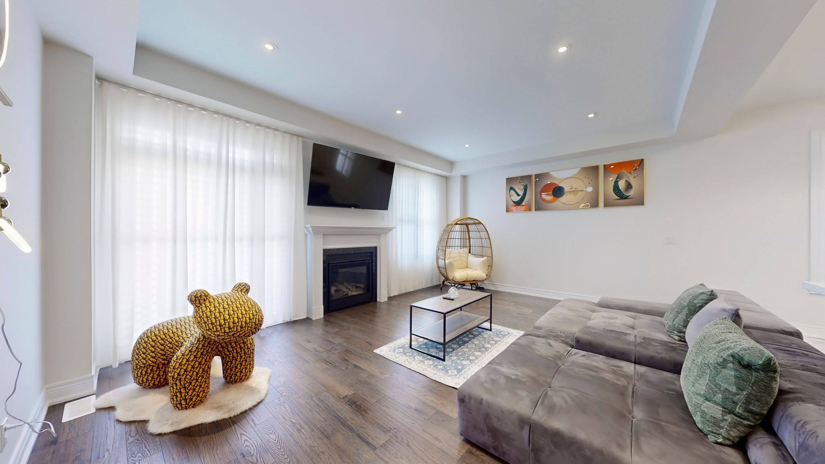 110 Christine Elliott AVE, Whitby, ON L1P 0E1