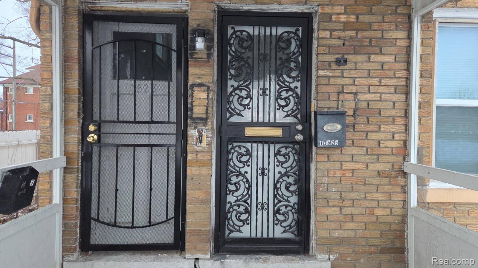 13526 La Salle Boulevard, Detroit, MI 48238