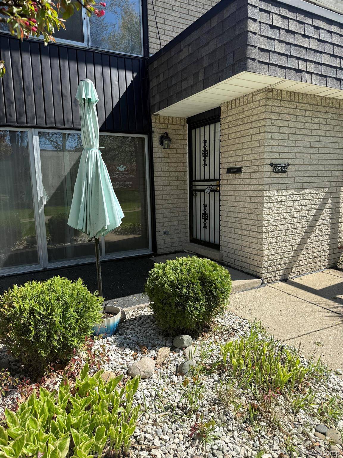 8251 Kennedy CIR #3, Warren, MI 48093