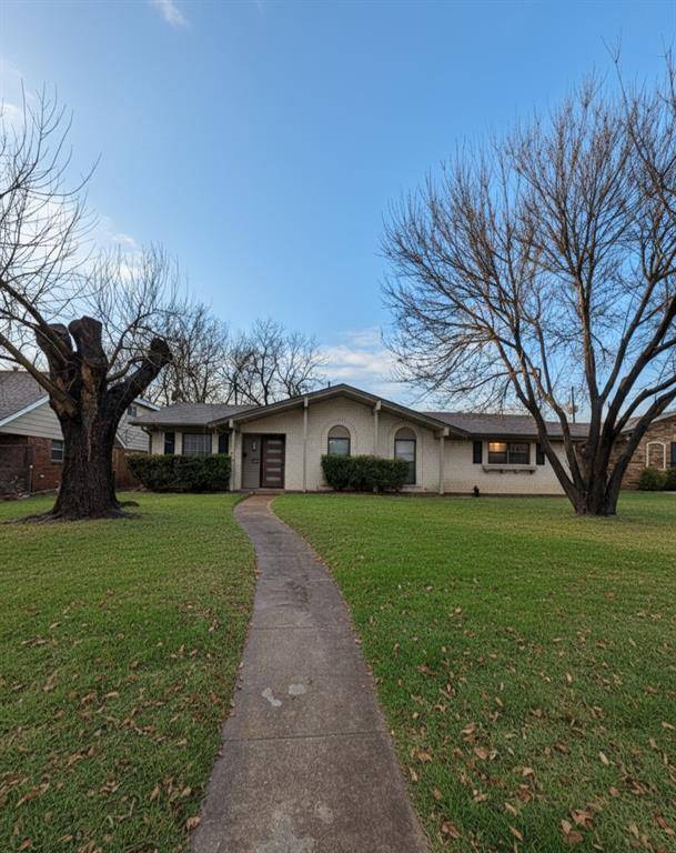 2917 Abston Drive, Mesquite, TX 75150