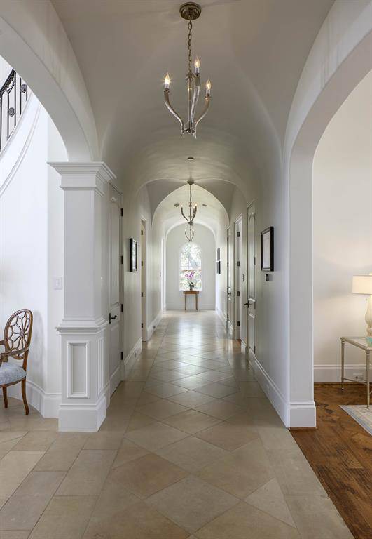 5543 Edlen Drive, Dallas, TX 75220