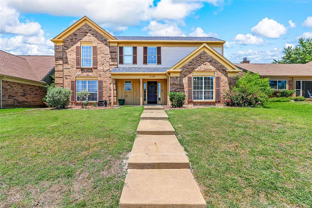 2113 Lavaca Trail, Carrollton, TX 75010