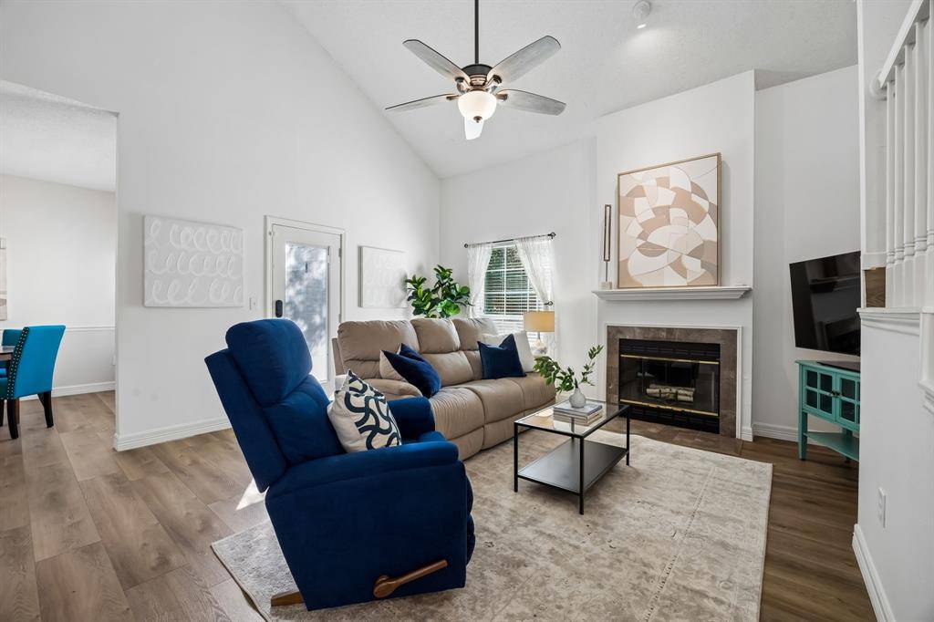 217 Cimarron Trail #5, Irving, TX 75063