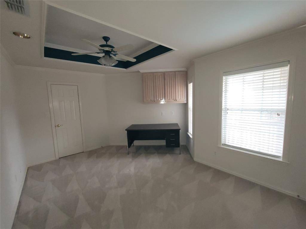 2423 River Rock Circle, Arlington, TX 76006