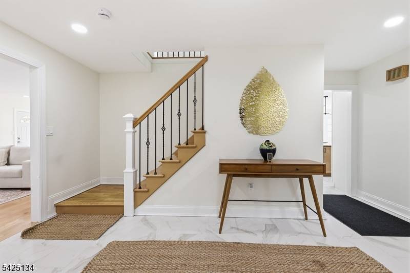 931 Vosseller Ave, Bridgewater Twp., NJ 08836