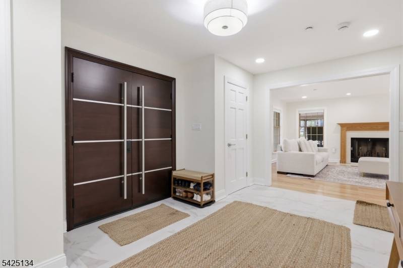 931 Vosseller Ave, Bridgewater Twp., NJ 08836