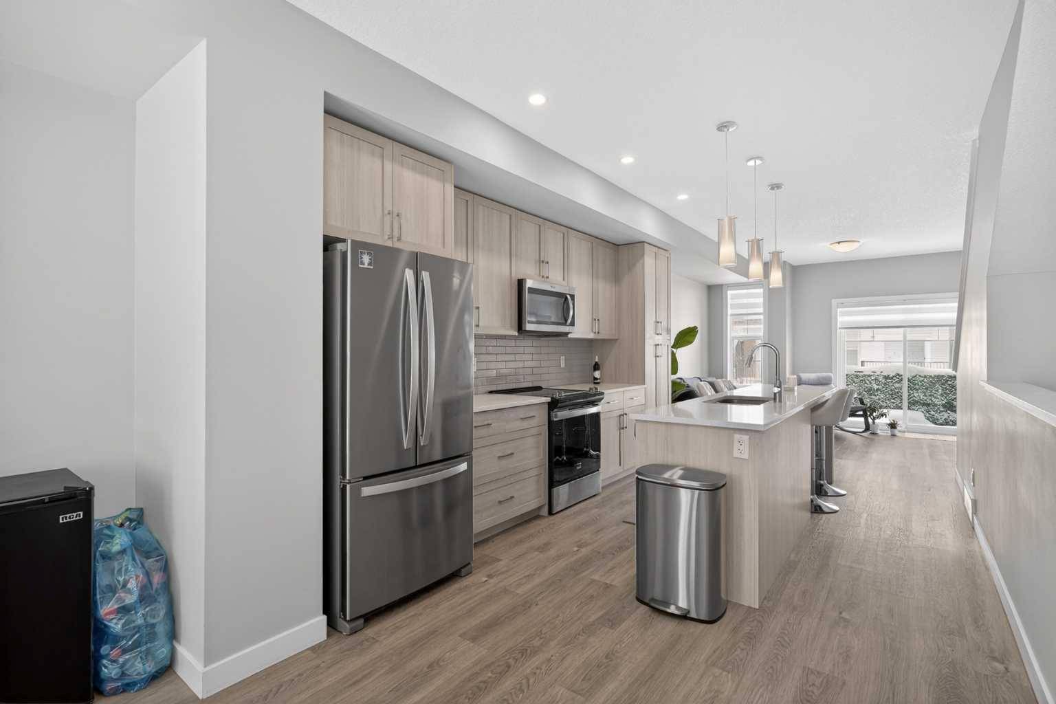 930 Sage Hill GRV NW, Calgary, AB T3R 2A2