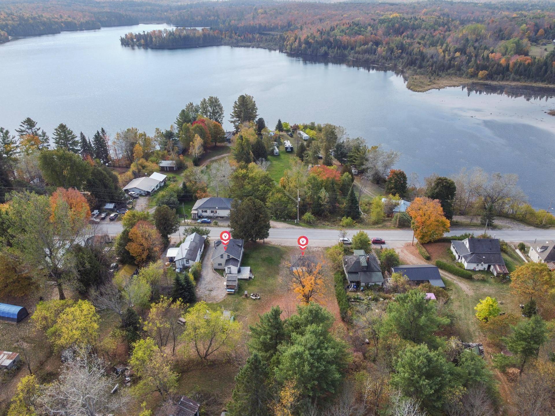 79 & 85 Bridge ST, Addington Highlands, ON K0H 1L0