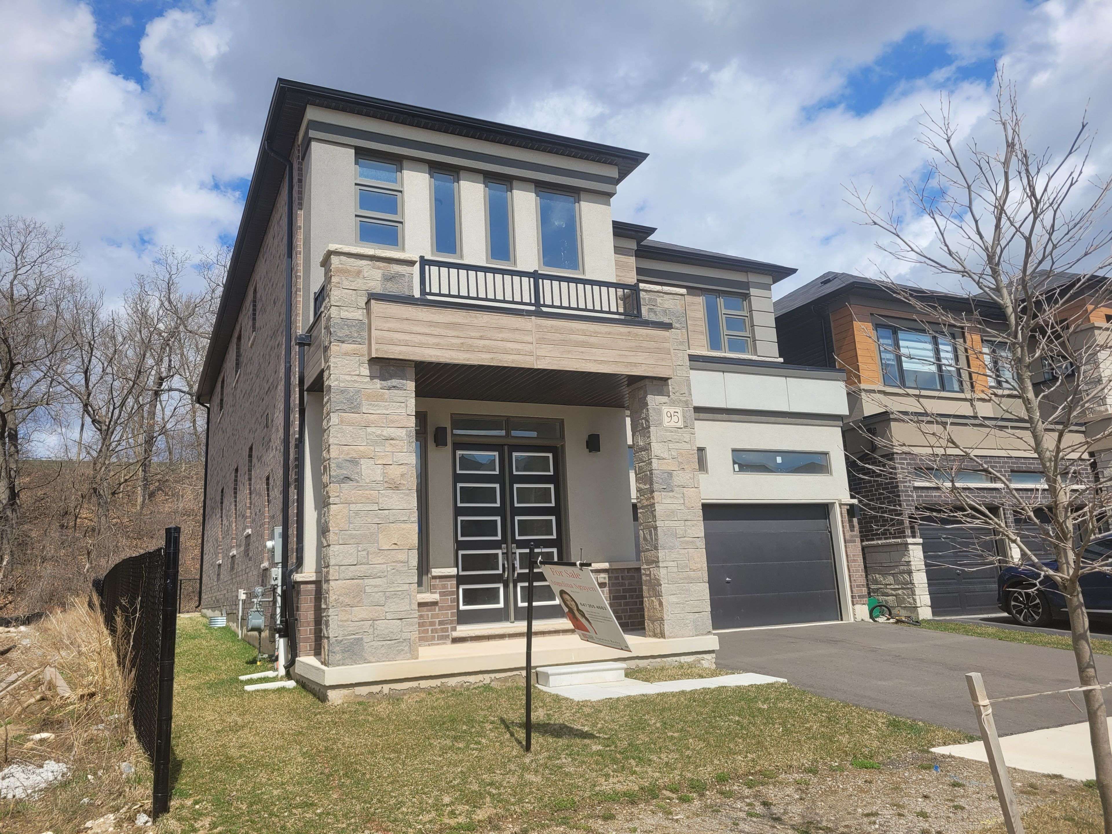 95 Macklin ST, Brant, ON N3V 0B8