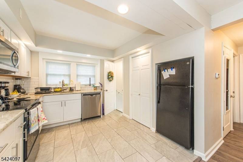 56 Central Ave, Caldwell Boro Twp., NJ 07006