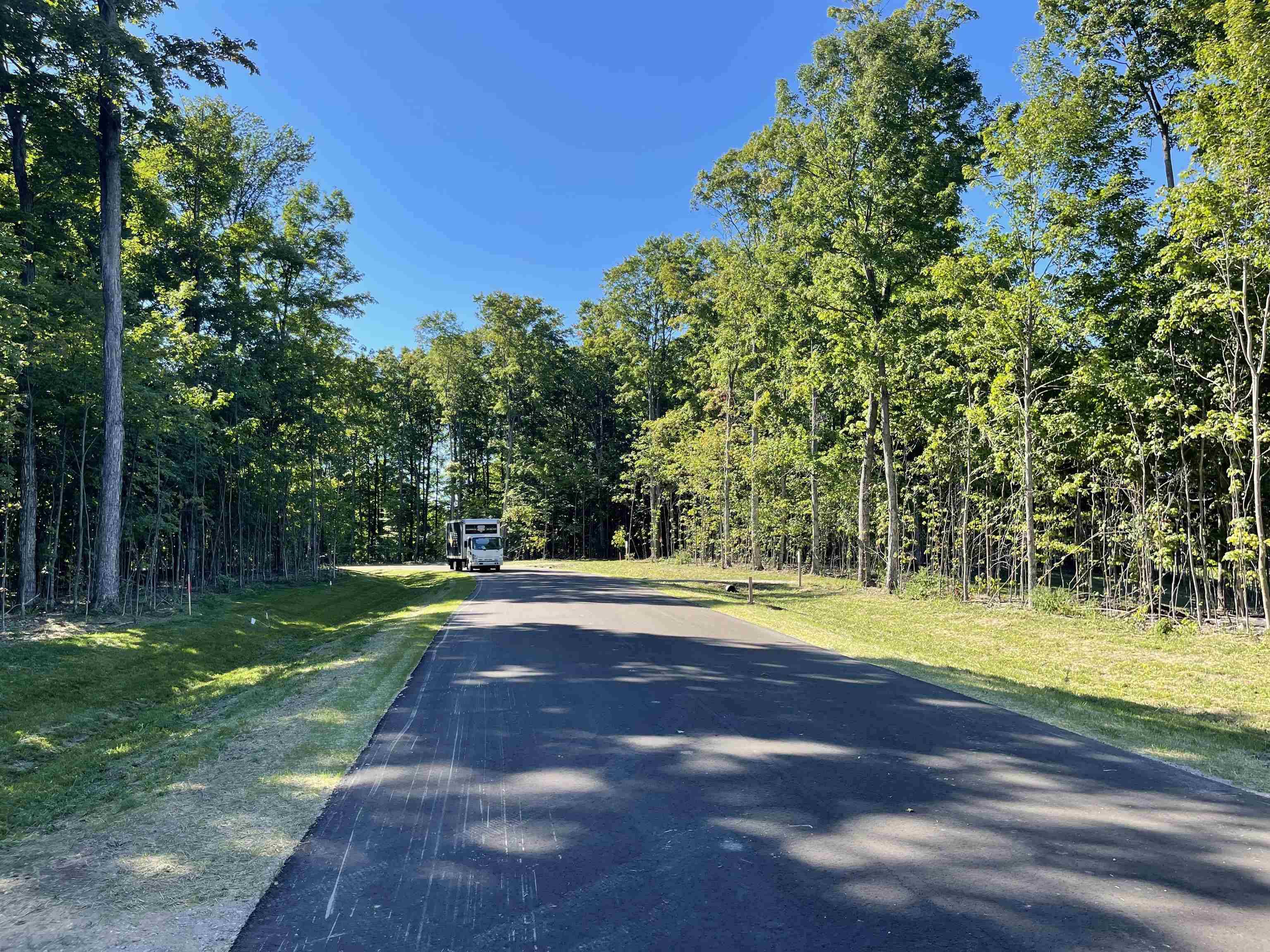 6165 Mountain Sky RD, Paradise Twp, MI 49649