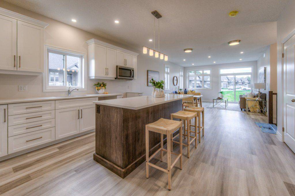 48 Main ST E, East Zorra-tavistock, ON N0J 1M0