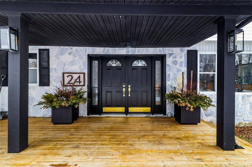 24 Eastview Crescent, St. John's, NL A1A 3N1