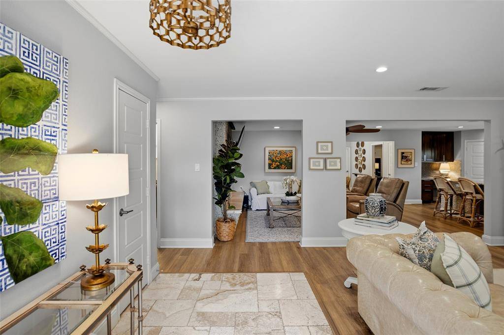 1700 Saxony Road, Fort Worth, TX 76116