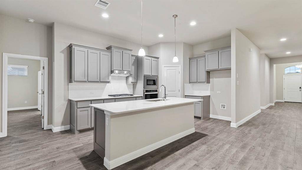 3275 GRAYTON Street, Grand Prairie, TX 76065