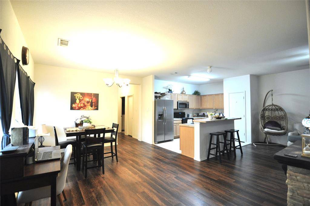 7512 Howling Coyote Lane, Fort Worth, TX 76131